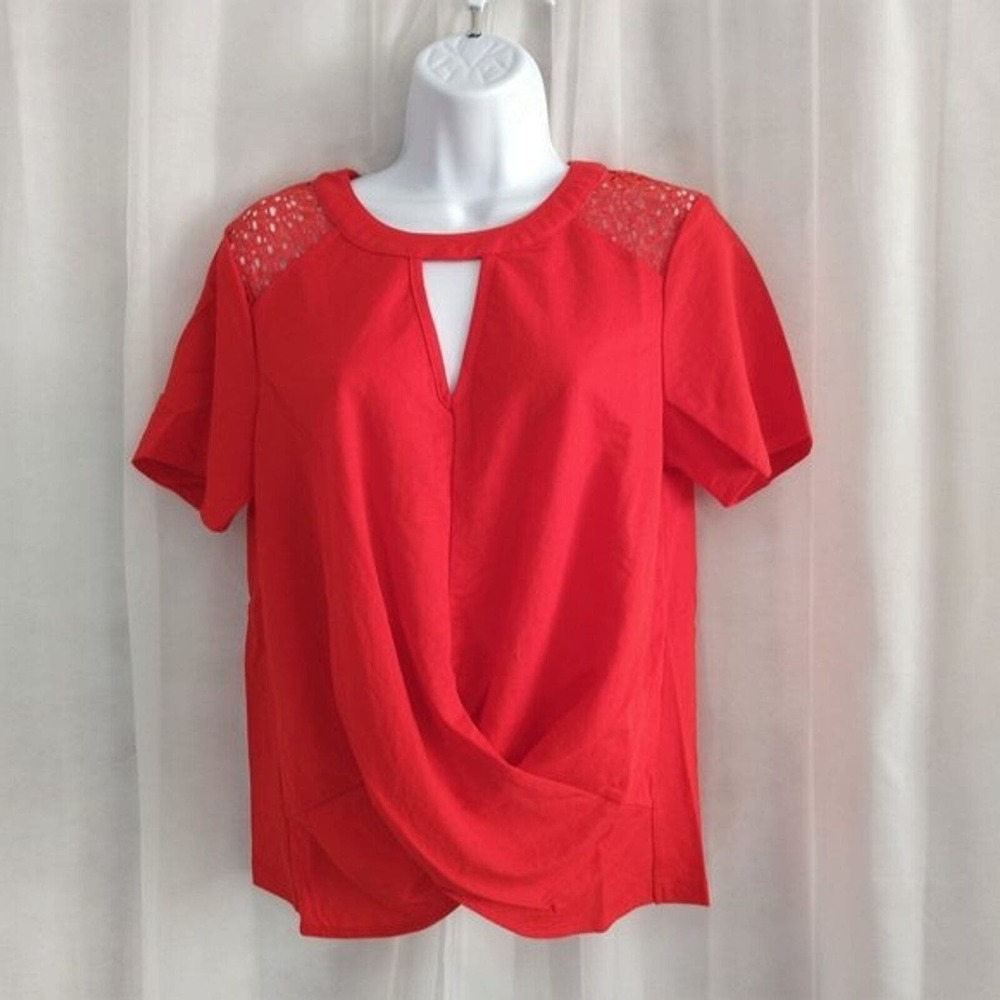 Adelyn Rae Womens Top Red Twist‎ Front Keyhole Size S New